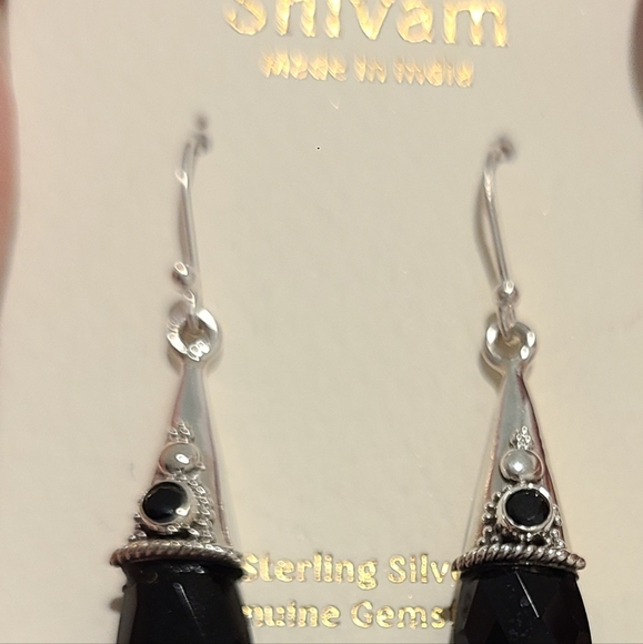 SHIVAM STERLING SILVER BLACK ONYX CONE TEARDROP TRIBAL ETCHED EARRINGS - Picture 4 of 9